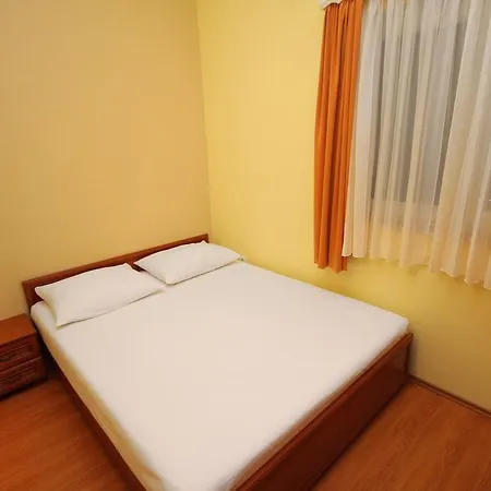 Rogoznica 3198c Apartmán
